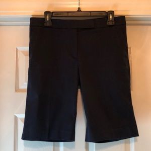 Ladies Talbots burmuda shorts, navy, 8